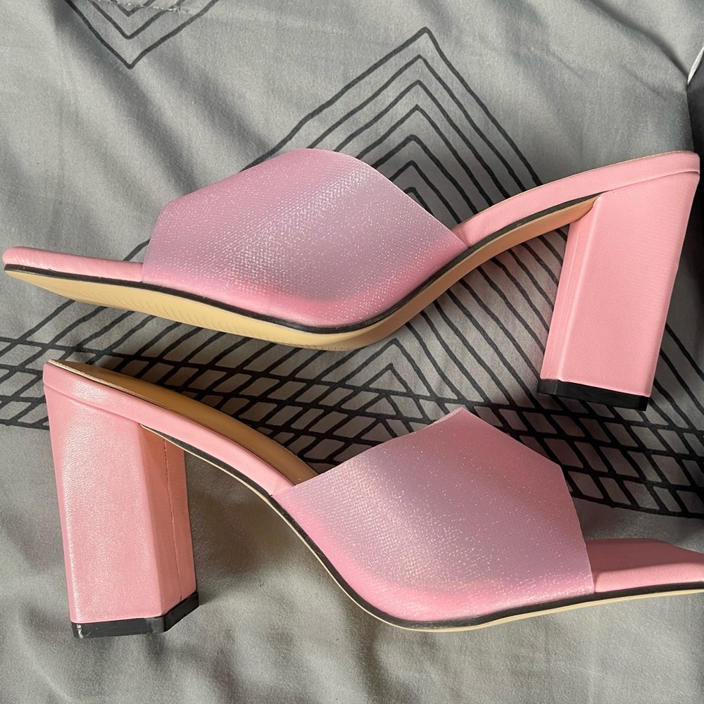 Minimalist Chunky High Heeled Mules